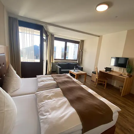 Hotel Roeb 3*